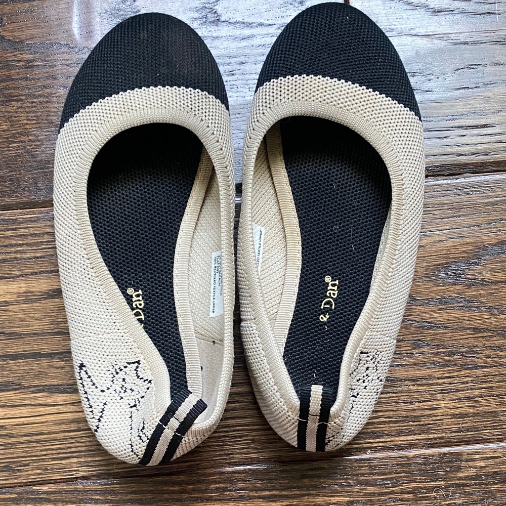 Girls Kitty Cat Flats - Picture 3 of 4